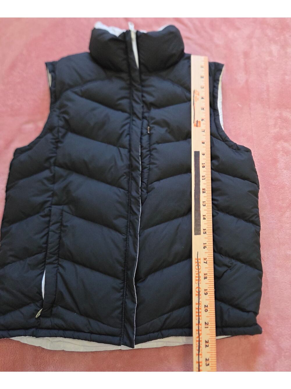 Columbia Black or White Puffer Winter Vest Womans Size Small